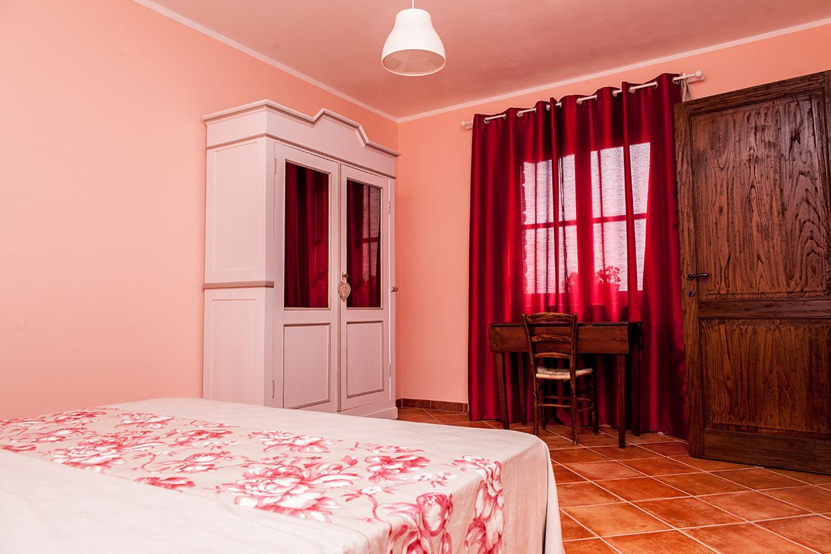 poggio delle ginestre bed & breakfast b&b vacancies house langhe piemonte piedmont italy